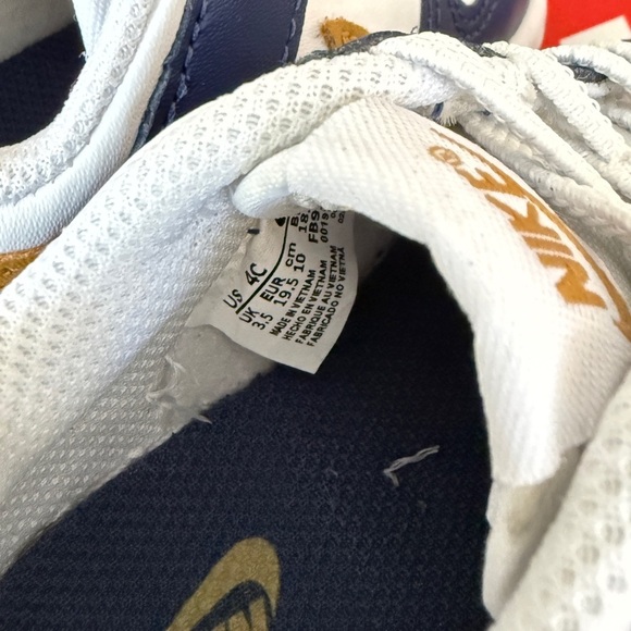 Nike Dunk Low Kids' Blue and Gold Sneakers 4C NWT - Picture 4 of 5